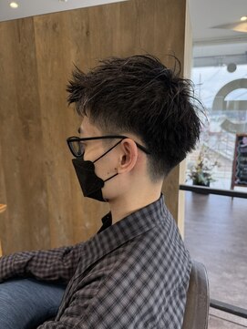 Men’s CANOE 山口小郡店 メンズカット/メンズパーマ/メンズ眉毛【メンズカノエ】 刈り上げアップバングショート