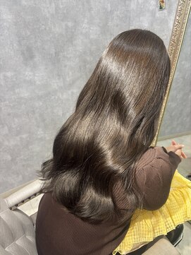 ユルフ(yulf) 艶々グレージュ(*´ω｀*)