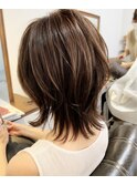 大人のウルフレイヤーカットハイライトカラー