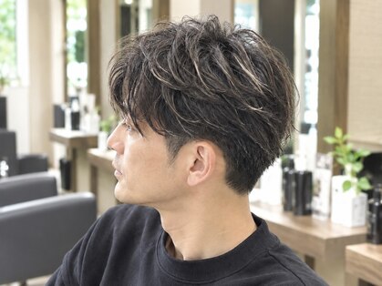 Men's U-AMBOISE  寝屋川/メンズパーマ/ブリーチ/白髪ぼかし/ハイライトの写真