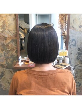 ジュエ (jouer) 20代30代40代人気ショートボブ/インナーカラー/ヘルシースタイル