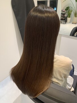 エミュスト(Emuest) 【松葉】髪質改善/髪質改善トリートメント/髪質改善ストレート