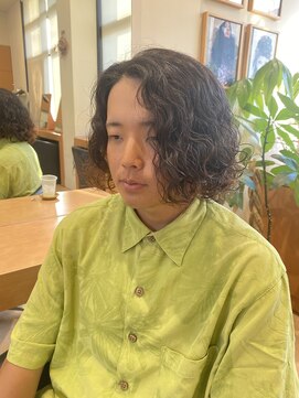 シャンプーボーイ ヒノ(SHAMPOO BOY Hino) 個性的スパイラルパーマ