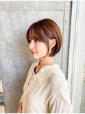 大人ショートボブ/ベージュカラー/流れる顔まわり[池袋駅]