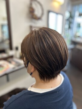 ヘアアトリエ シャイニィ(hair atelier Shiny) 3Dショートボブ