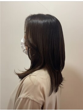 ヘアーアンドメイクアップモパ レイヤースタイル