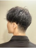 オシャレ癖毛活かしカットツーブロ刈り上げ束間無造作