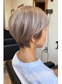 ショート×ホワイティベージュ