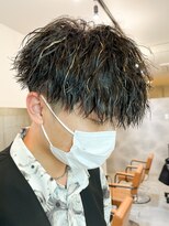 メッシュハイライトスパイラルパーマツイストパーマツーブロック