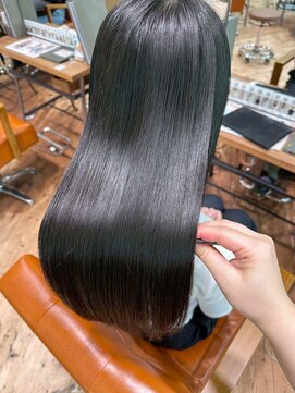 リュミエ ドゥ マッシュ(Lumier de mashu) 【大阪/梅田/茶屋町/中崎町】触れたくなる美髪/oooit/ストレート