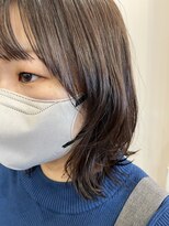 レイリー(LAiLy)&nbsp;顔まわりレイヤー　くびれボブ
