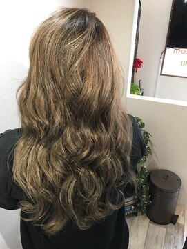 トーク 伊丹本店(TAL'KE) ハイライトオングレー