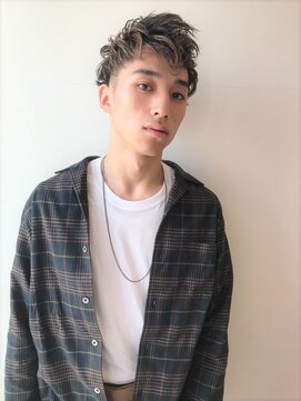 ビートス(BEAT S) 【LA PENSEE】ツーブロック ハイライトカラー ムーブショート