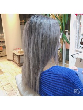ティアラ 桜木町(TIARA) REAL SALON WORK~シャドールーツ/プラチナベージュ