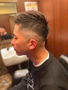 ヒロギンザ 御徒町店(HIRO GINZA) スキンフェード×ラインアート