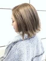 ゼストカロン(ZEST Kalon)&nbsp;外はねクールショートボブ×外国人風ハイライトフォギーベージュ