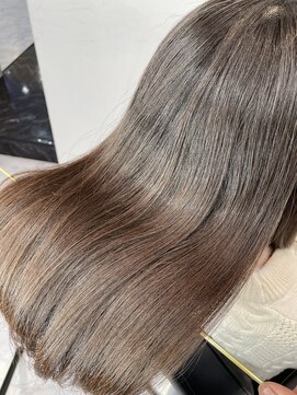 エスカーラ 表参道(THE ESCALA) @aidaman321/ゆるふわロング/センターパート/スイートAライン/