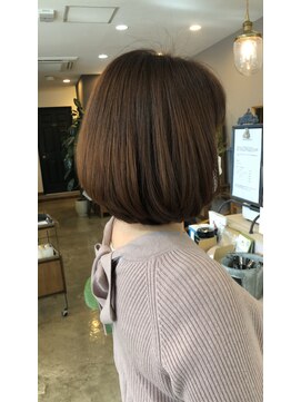 スアバイキキ(SuA by kiki.) レイヤーボブ/外ハネボブ/大人ショート/ニュアンスカラー[千葉]