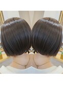 ぱつっとボブ暗髪スタイル20代30代