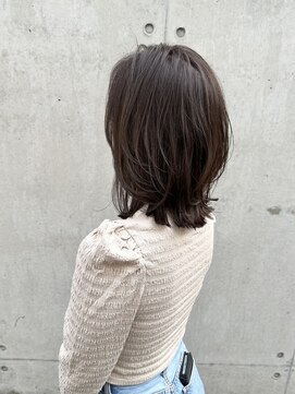 リアン アオヤマ(Liun Aoyama) 極細ハイライトウルフ