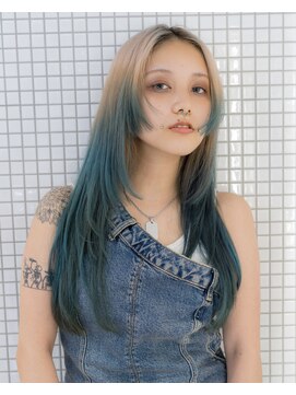 アンアミ シブヤ(Un ami shibuya) デザインカラー/ハイトーンロング/レイヤースタイル