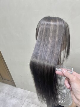 フェリア 松山(Feria) 【Feria松山】ハイライト×ツヤ感グレージュ♪“石田幸輔”