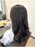 暗髪 × グレージュ