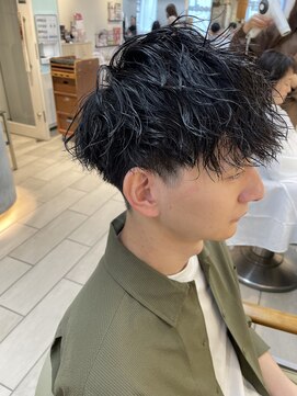 テトラ バイ ネオリーブ 横浜西口店(tetra by neolive) 横浜★マッシュベースのツイストスパイラルパーマメンズパーマ