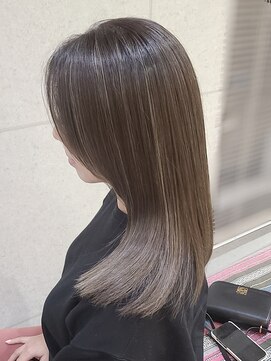 リプレイ(Replay) 派手にならない大人のハイライトカラー