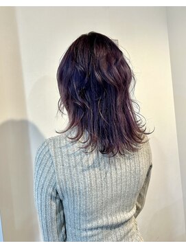 マリン(Marine) 20代30代パープルカラーウルフカット