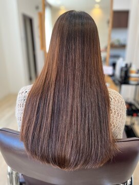 ミラ(MIRA) パサついた髪から半年後の乾かしただけの美髪