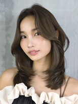 ロンプ(romp) レイヤーカット/モテ髪/くびれカット/艶カラー/前髪似合わせ