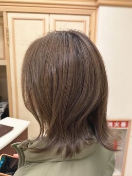 松本平太郎美容室 銀座本店 イノアカラー×アッシュベージュ/30代40代50代60代