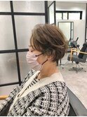 白髪ぼかし+癖毛を生かしたショート