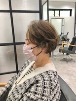 ピックアップ(ｐｉｃｋ ｕｐ)&nbsp;白髪ぼかし+癖毛を生かしたショート