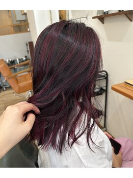 グリード(Greed) デザインカラー ピンクハイライト