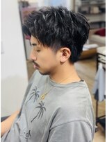 リア(Li'a)&nbsp;メンズカット+ツイストスパイラル+眉カット