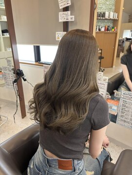 ヘアリゾートハピネス 艶カラー