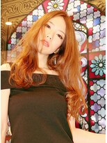 ランプヘアー(LAMP HAIR)&nbsp;ゴールドベージュ前髪なし大人可愛い愛されヘアゆるふわカール