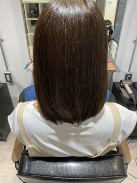 ラコラ(LAKOLA) ディープグレージュ