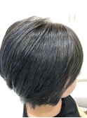 アッシュ系でさりげないハイライト＆ローライト