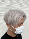 ホワイトアッシュ　ベージュ　ブリーチカラー　グレージュ