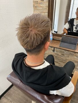 ハサミバイアトリエナガノ 千葉(8sami by atelier nagano) MEN’SHAIR ウルフ アッシュブラックカルマパーマベリーショート
