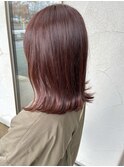 ピンクベージュ