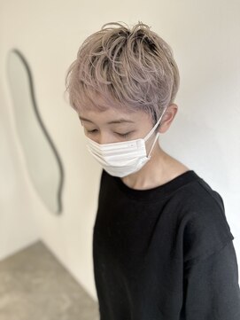 フラワーズペタルバイスミカ(Flowers petal by sumika) ベリーショート×ホワイトベージュ