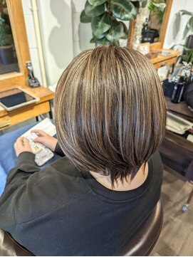 ヘアードレスビュー(hair dress V.I.E.W) 色落ちしてもキレイなハイライト