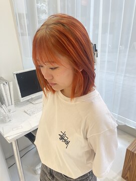 ハイブ 金沢(Hive) ブリーチハイトーンルーツカラーオレンジタッセルボブ