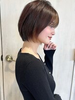 アフロート ルヴア(AFLOAT RUVUA) みね.伸ばし中も◎なショートボブ!30代40代50代前下がり小顔