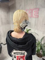 ノーン(NONE) タイトシニヨン