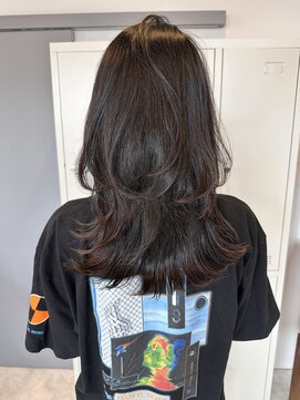 ヨムニノクチ(YOMUニノ口) レイヤーカット